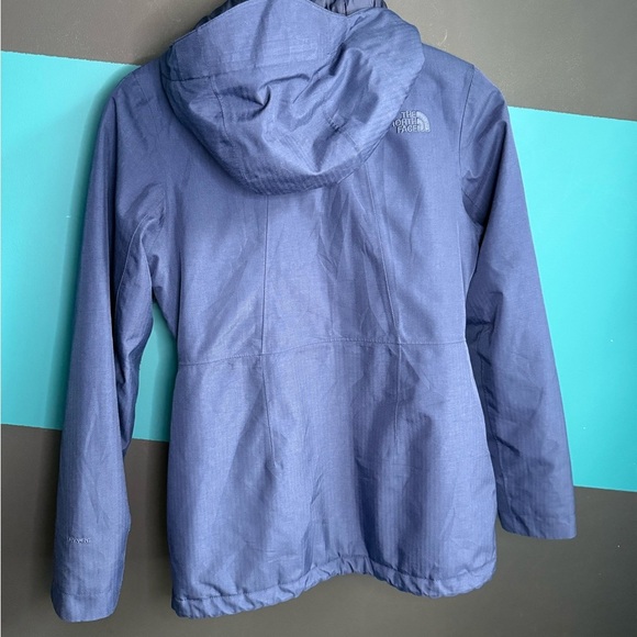 The North Face Women's Kalispell Triclimate Jacket size. Extra Small - Picture 6 of 16